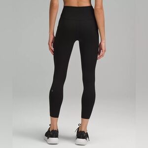 Women’s | Lululemon | Black Fast and Free High-Rise Tight 25” Pockets; Size 6